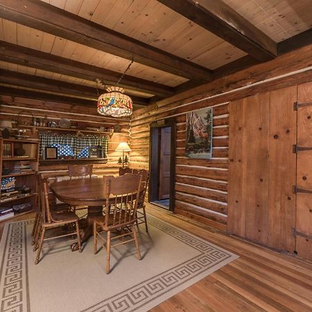 The Davies Family Inn - Adults Only Placerville Room photo